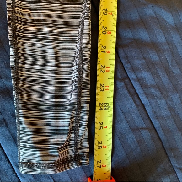 Vintage Athleta Striped Grey Leggings Size S - Picture 7 of 9